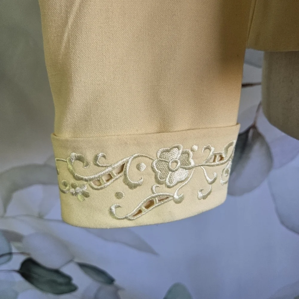 MORGAN MILLER | Vintage Pastel Yellow Floral Embroidered Blazer Tag 12 (6/8)